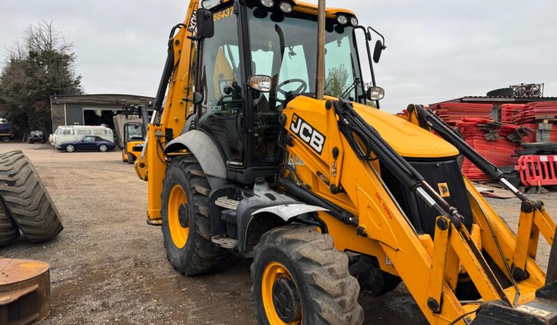 
								2016 JCB 3CX BACKHOE ONLY 7650 HOURS full									